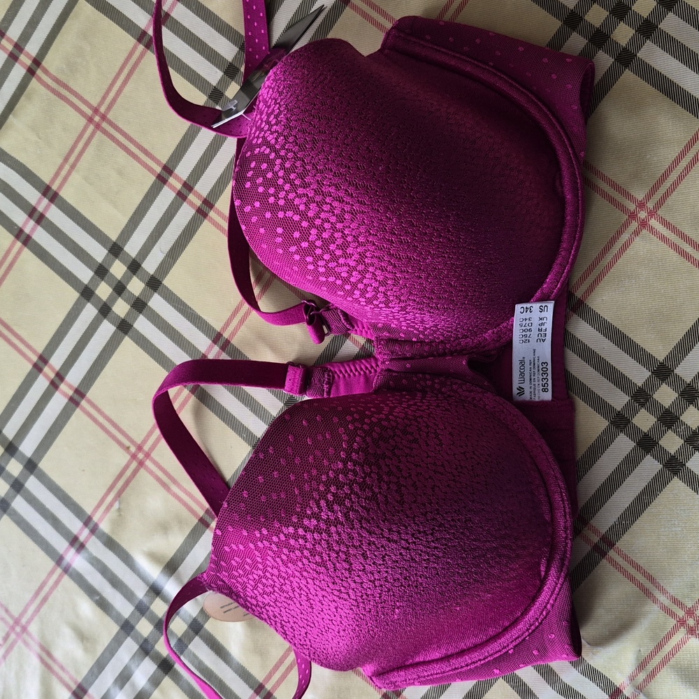 Wacoal Bra Back Appeal T-Shirt Bra Underwire Size 34C NWT NEW